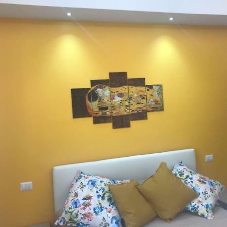 Holiday In Home | Le Ciminiere 卡塔尼亚 外观 照片